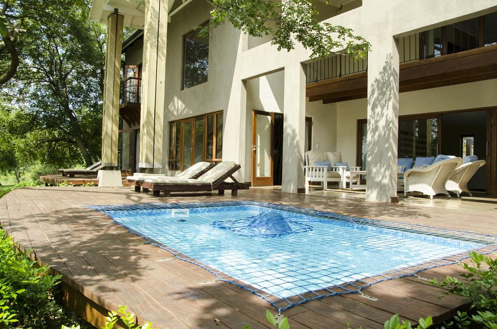 Villa Rostrata-On-Lake Hazyview Buitenkant foto