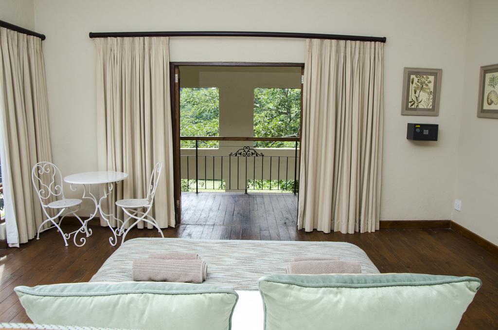 Villa Rostrata-On-Lake Hazyview Buitenkant foto