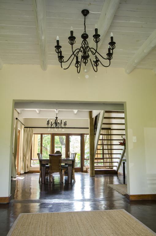 Villa Rostrata-On-Lake Hazyview Buitenkant foto